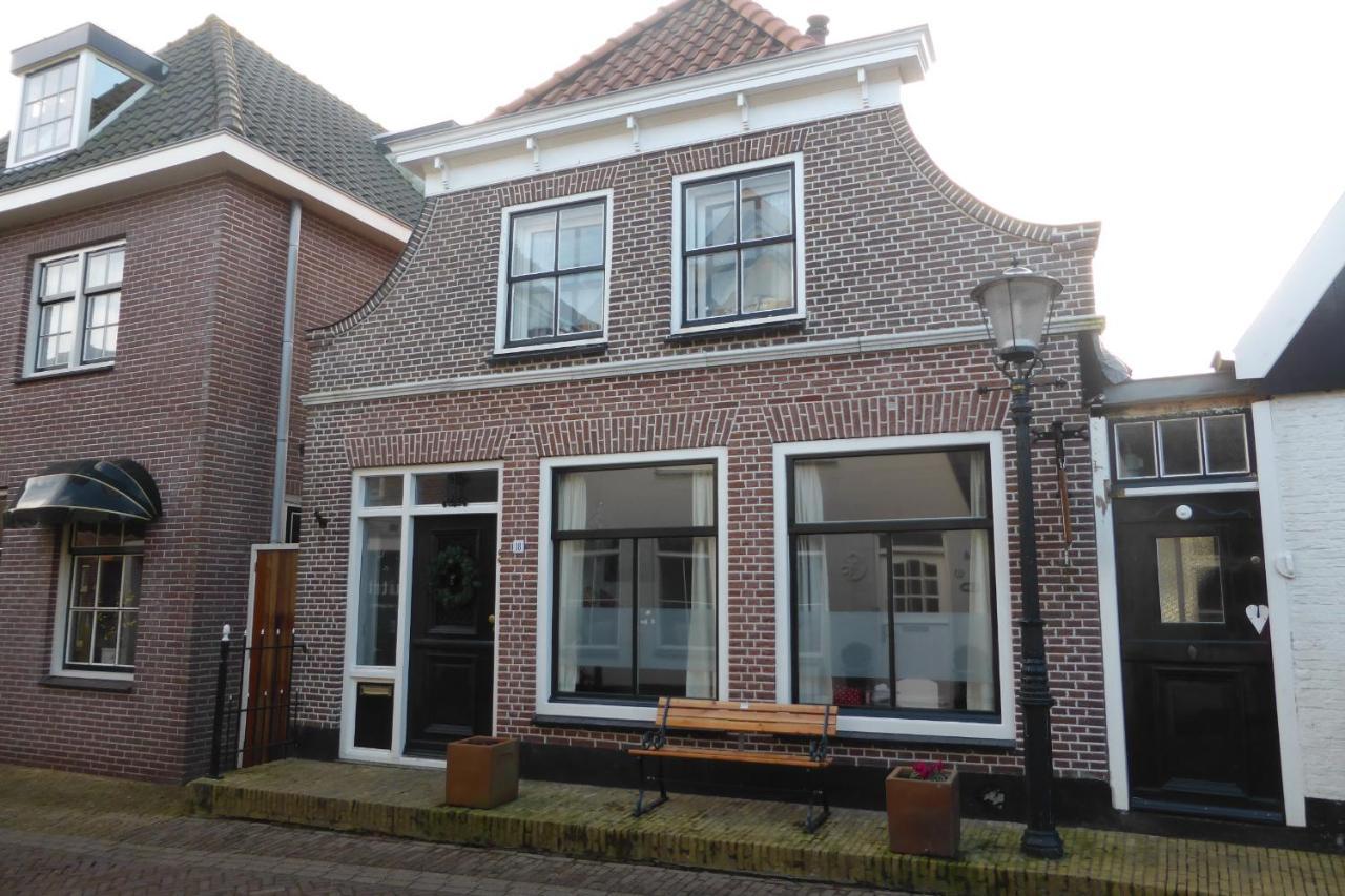 B&B Bureau Warmoesstraat Den Burg Exterior photo